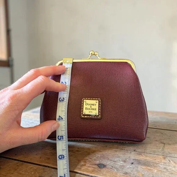 Dooney & Bourke Leather Large Framed Coin Purse Kisslock NWT Cranberry - Picture 12 of 16